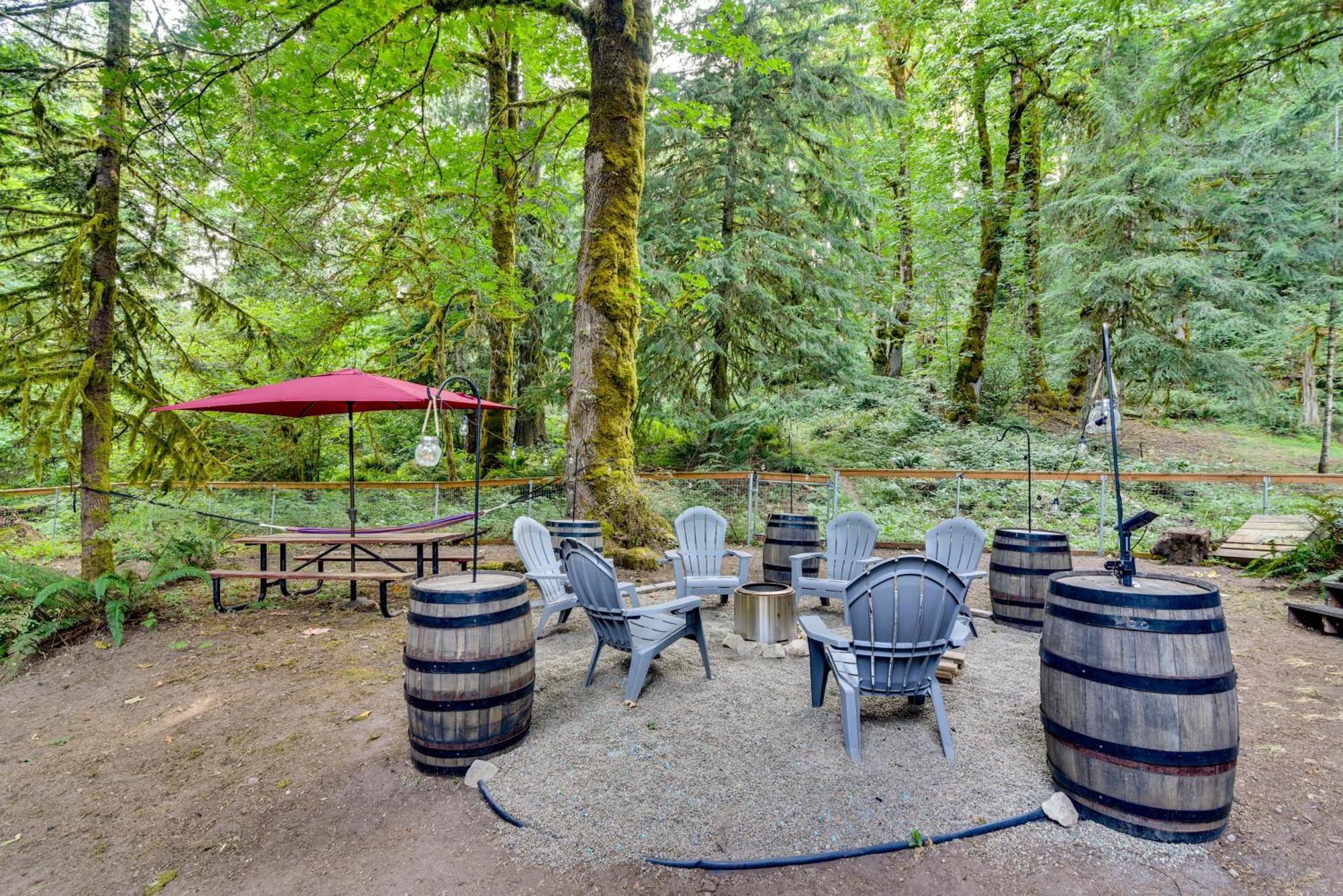 Rustic Cougar Cabin With Wood-Burning Fire Pit! Villa Exterior photo